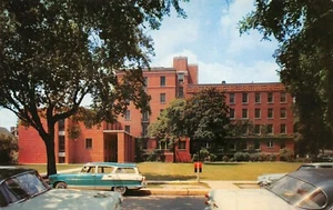 Kenosha Hospital Vtg Cars Street Scene Kenosha,WI Vtg 1950's Postcard - Picture 1 of 2