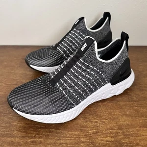 Nike React Phantom Run Flyknit 2 Oreo slip on da donna taglia 8,5 CJ0280-002 nero - Foto 1 di 9