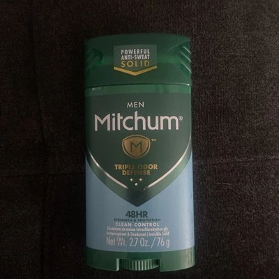 Desodorante en barra Mitchum Men Natural Power, madera de cedro, 2,7 oz. - Pack de 4. Foto 1 de 4