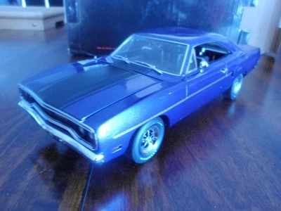 Graveyard Carz púrpura 1970 Roadrunner Foto 1 de 4