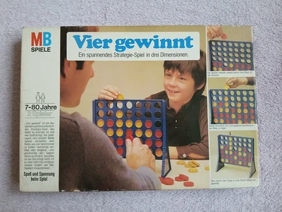 Vier Gewinnt MB Spiele 1975 Brettspiel Gesellschaftsspiel Familienspiel Retro - Bild 1 von 4