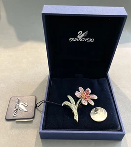 Broche prendedor Swarovski 2003 cristal pavé estrás esmalte flor cisne firmado nuevo en caja - Imagen 1 de 7