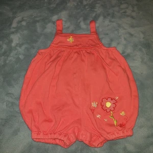 Carters Bebé Niña 3-6 Meses (12-18 Lbs) Mono Rojo Bolsillos Mariposa Flor  - Imagen 1 de 7