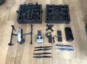 DJI Inspire 2 w/x7 Camera with RAW Cinema & ProRes Licenses - Excellent - Picture 1 of 1
