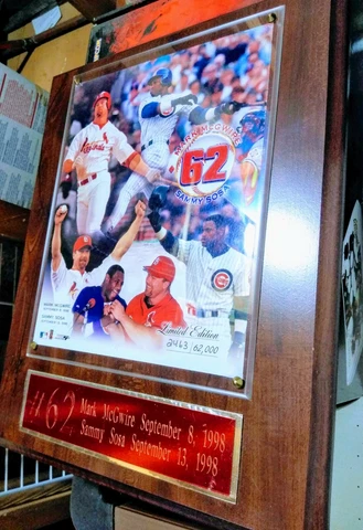Mark McGwire Sammy Sosa 62 Home Run Limited Edition Plaque Low # of 62K Cover
