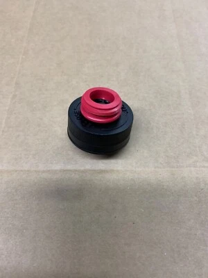 OEM Bissell 86T3 большой зеленый 2 X модель бак для воды крышка клапана 2036675 203-6675 - Изображение 1 из 4