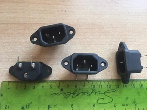 Presa di corrente IEC con pin PCB e tag di terra 10 amp 250 volt 4 pezzi Z1729 - Foto 1 di 3