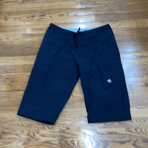 Mountain Hardware Hiking Shorts - Picture 1 of 5