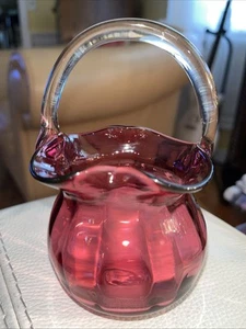 "Cesta de vidrio de arándano peregrino de colección mango transparente con volantes pequeña de 5,5"" de alto hecha en EE. UU." - Imagen 1 de 5