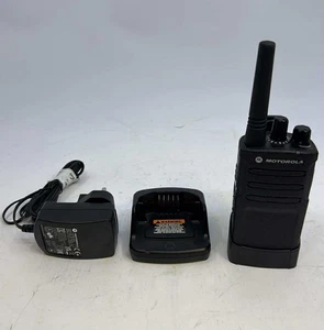 1 X Motorola XT420 Two-Way Radio Walkie-Talkie - Photo 1/5