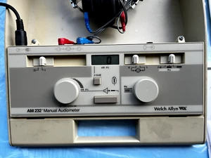 Welch Allyn AM232 Manual Audiometer with Headphones and Power Supply - Picture 1 of 8
