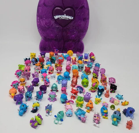 Hatchimals Colleggtibles Lot of 109 and Purple Carry Case Cover