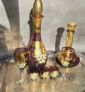 7 PC MURANO ITALY RUBY RED DECANTER W/ 3 LIOUER GLASSES 24 KT GOLD ENAMELED - Picture 1 of 7
