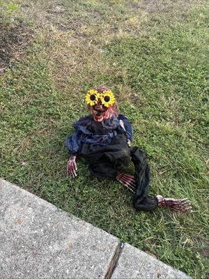 Bloody Skeleton With Terrifier Glasses - Image 1 of 4