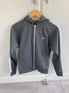 Fred Perry Boys Youth Hooded Hoodie Full Zip Jumper Size Medium Grey - Picture 1 of 4