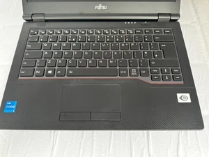 Fujitsu LIFEBOOK E5411 i5-1135G7 16GB 512GB Win 11 Pro QWERTY Batería 97% - Imagen 1 de 7