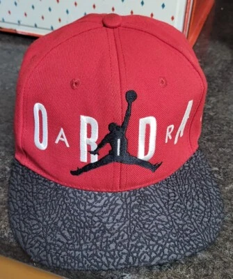 Sombrero de hombre Michael Jordan Jump rojo vintage, talla juvenil, ajustable, bonito Foto 1 de 4