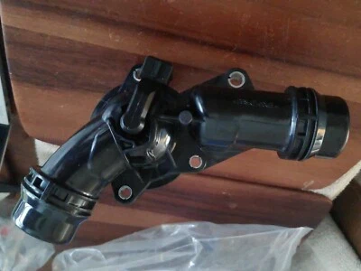 Carcasa termostato refrigerante para BMW Serie 3 5 Serie 7 X3 X5 Z3 Z4 gasolina Foto 1 de 4