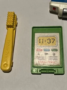 Vintage Fisher Price Toys 1985 Shaving Kit Bag Fisher Price Vintage Pretend Toy! - Picture 1 of 4