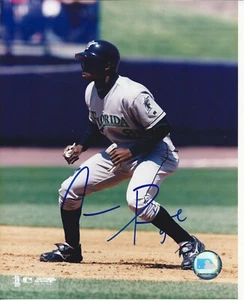 Juan Pierre autographed 8x10 Florida Marlins Free Shipping #S581 - Picture 1 of 1
