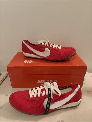 Sapato Nike Moon SP vermelho universitário tamanho 11,5W/10M - Jacquemus × HV8547-600 - Imagem 1 de 4