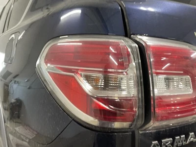 Conjunto de luz trasera izquierda usado se adapta a: Nissan Armada 2018 cuarto panel montado Lef Foto 1 de 4