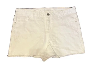 Justice Girl's Size 14 Slim Fray Hem Shorts In White New With Tags - Picture 1 of 2
