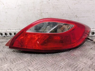 LUZ TRASERA/TRASERA MAZDA 2 SPORT 2010-2015 (LADO DEL CONDUCTOR) Foto 1 de 4