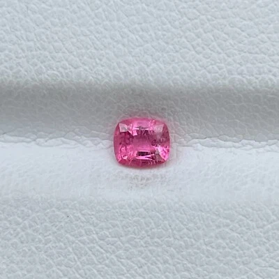 Natural 0.39 Ct Mahenge Spinel Gemstone – Perfect for Fine Jewelry - Image 1 of 4