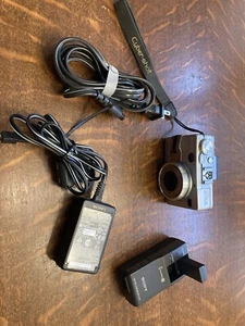 Sony DSC-V1 Cyber-shot Digital Camera 5 Mp 4x Zoom Battery Charger Case Tested - Picture 1 of 5