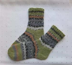 Kinder Wollsocken Handarbeit. Gr:24-25 neu. 75% Schurwolle . Waschen Bis 40° - Bild 1 von 4