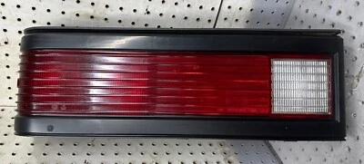 Задний фонарь со стороны водителя 1984 - 1987 Dodge Omni LH - Изображение 1 из 4