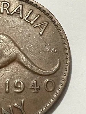 👀AUSTRALIAN 1940 K.G K DOT G PENNY COIN SCARCE DATE NICE CONDITION  👀 - Image 1 of 3