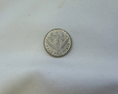 ¡Moneda de 50 céntimos de Francia 1942! - ¡SIN RESERVA! Foto 1 de 2