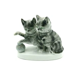 Kunst Porzellan Figurine Two Kittens and Ball Grey Tabbies Germany Porcelain - Picture 1 of 10