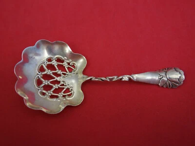 Ложка ореховая пирсинговая Number 26 от Whiting из чистого серебра 4 1/4 дюйма сервировка  - Изображение 1 из 2