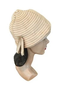 Boina o sombrero Cloche beige vintage años 60 con ribete de cinta - Imagen 1 de 5