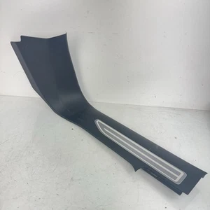 2019 2020 2021 - 2025 GMC SIERRA 1500 Front Right Door Sill Plate OEM 84874314 - Picture 1 of 9