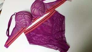 Victorias Secret Very Sexy Plunge Demi Bra 32C Fuchsia & High Waist Cheeky XS - Picture 1 of 6
