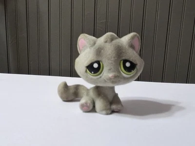 Littlest Pet Shop 323 Fuzzy Gray Tabby Cat Kitten Flocked LPS Authentic - Image 1 of 4