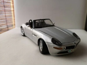 Modellino Bmw Z8 roadster scala 1:18  - Foto 1 di 5