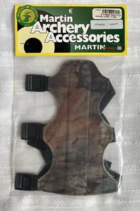 Archery Camo Arm guard With Snaps Protector Leather Adjustable Bow Shooting New - Picture 1 of 8