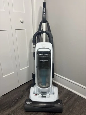 Kenmore Intuition Power Flow 116 Vacuum Cleaner Direct Drive True HEPA Beltless - Image 1 of 4