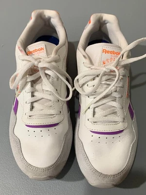 Zapatos deportivos Reebok clásicos para mujer Ortholite blanco púrpura cordones talla 8 1/2 Foto 1 de 4