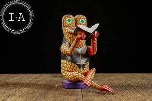 Frog with Book | Contemporary Oaxacan Alebrije - Picture 1 of 7