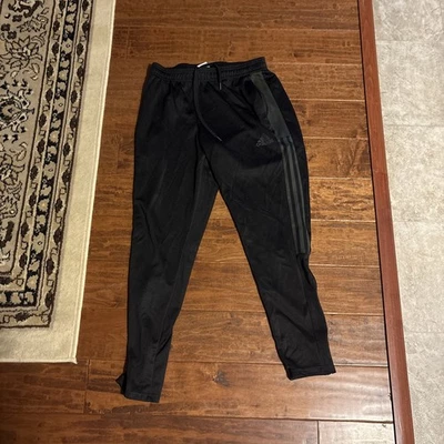 Pantalón de chándal Adidas Tiro 21 GH7305 para hombre - negro Foto 1 de 4