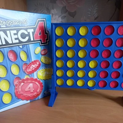 The Classic Game of Connect 4 Strategy Board Game,  2 Player ; 4 in a Row 1999 - Image 1 of 3