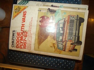 Chilton's Repair Manual 6934 Dodge Plymouth Vans 1967-82 - Bild 1 von 3