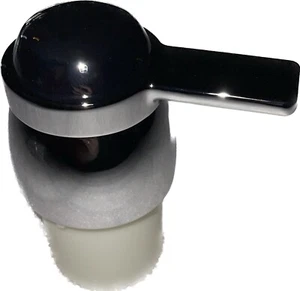 Moen TS3300 Single Handle Volume Control Trim 90 Degree - Chrome New!!! - Picture 1 of 3