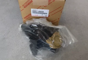 TOYOTA LEXUS Genuine OEM Suspension Control Accumulator RH 49051-60020 New - Picture 1 of 1